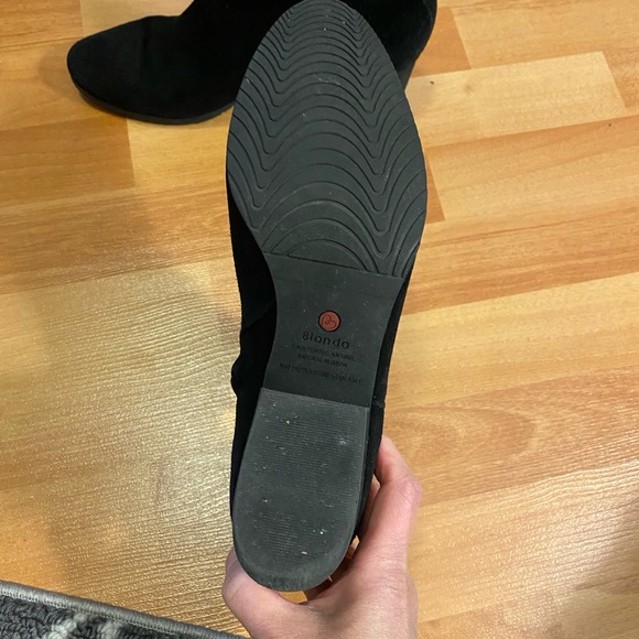 Blondo Waterproof Suede Bootie - Picture 4 of 4